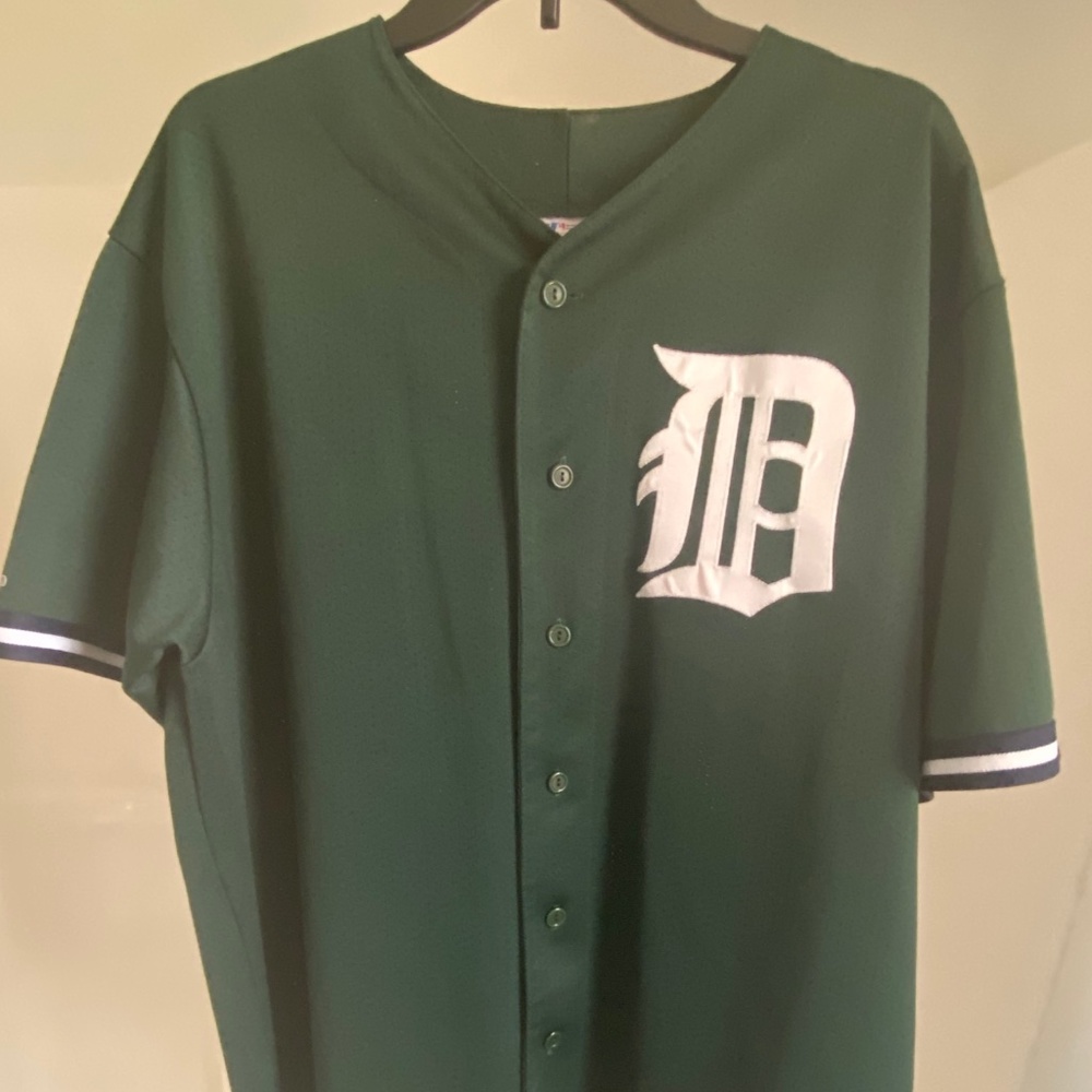 Detroit Tigers Jersey by Majestic - Size XXL